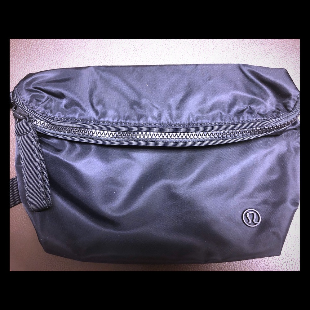 Lululemon go-Lightly Belt Bag